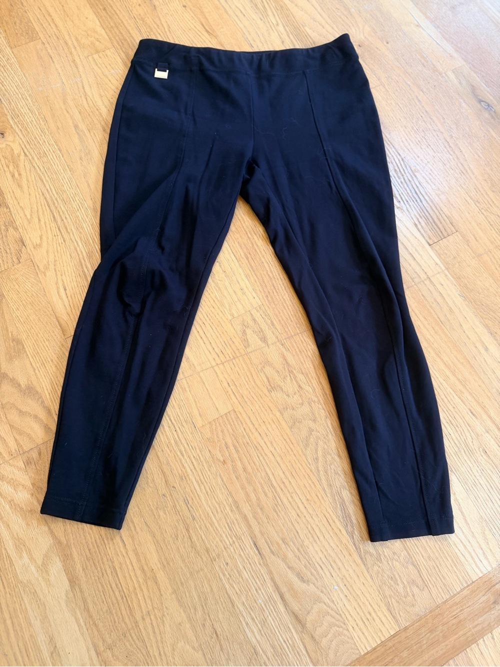 Ladies Size PM "Zac & Rachel" Black Cropped Ponte Slim Pants GUC